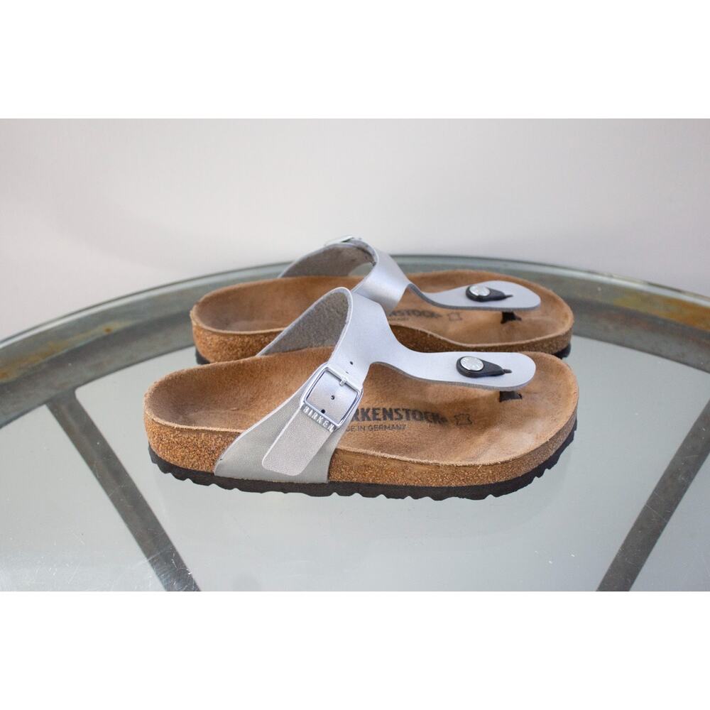 NEW Birkenstock Gizeh‎ Silver Thong Sandals Metallic Womens Size EU 35 / L 4 US
